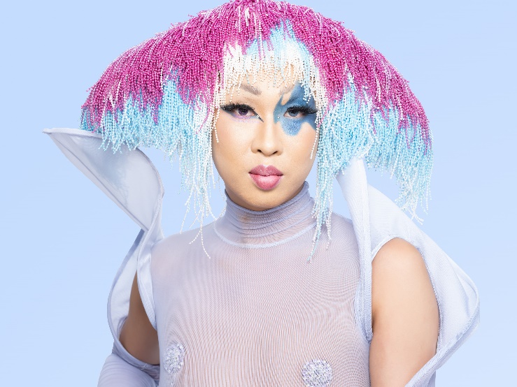 Z:\Communications\46. Crave\2. Programming\Canada's Drag Race\Season 2\Photography\1. Gallery\Suki\Suki_2068_HR_retouch.jpg