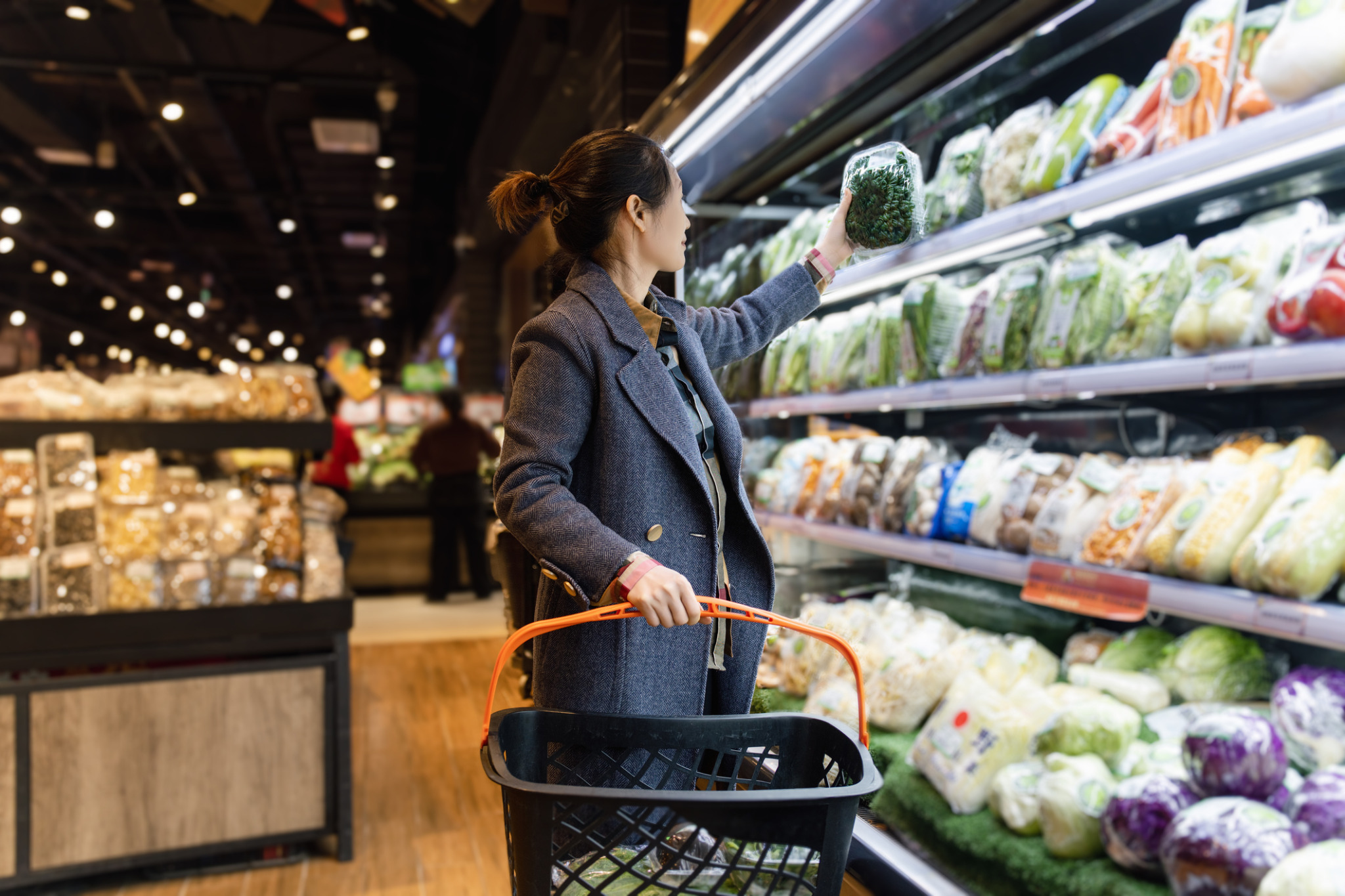 Women doing her grocery